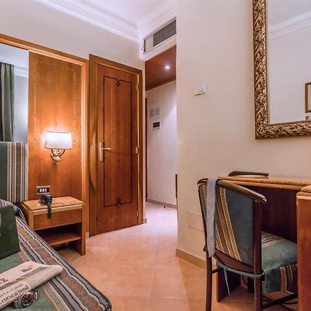 Raeli Hotel Luce Roma Esterno foto