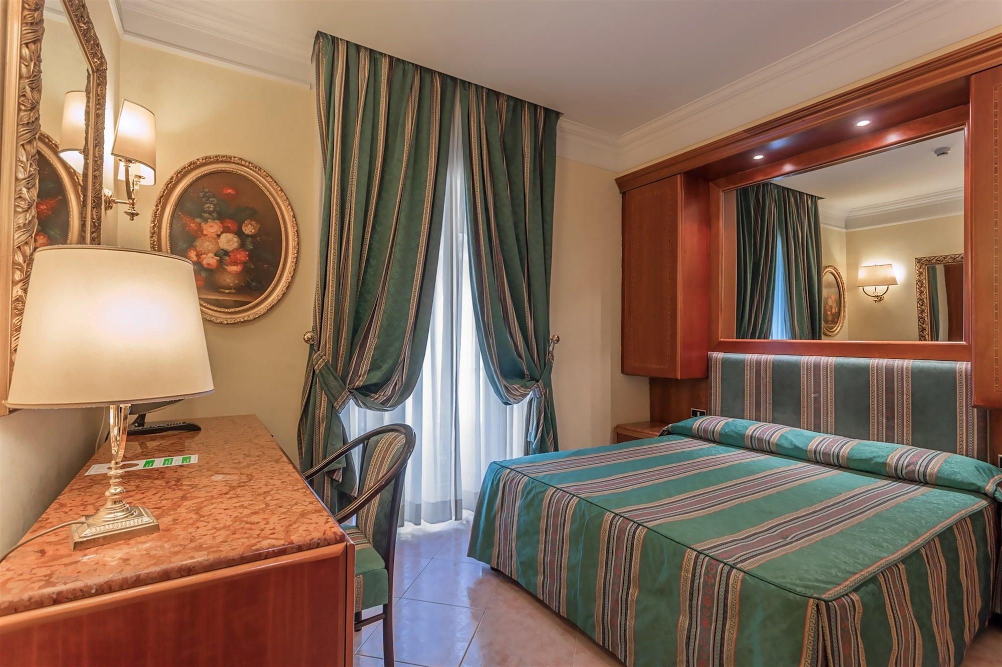 Raeli Hotel Luce Roma Esterno foto