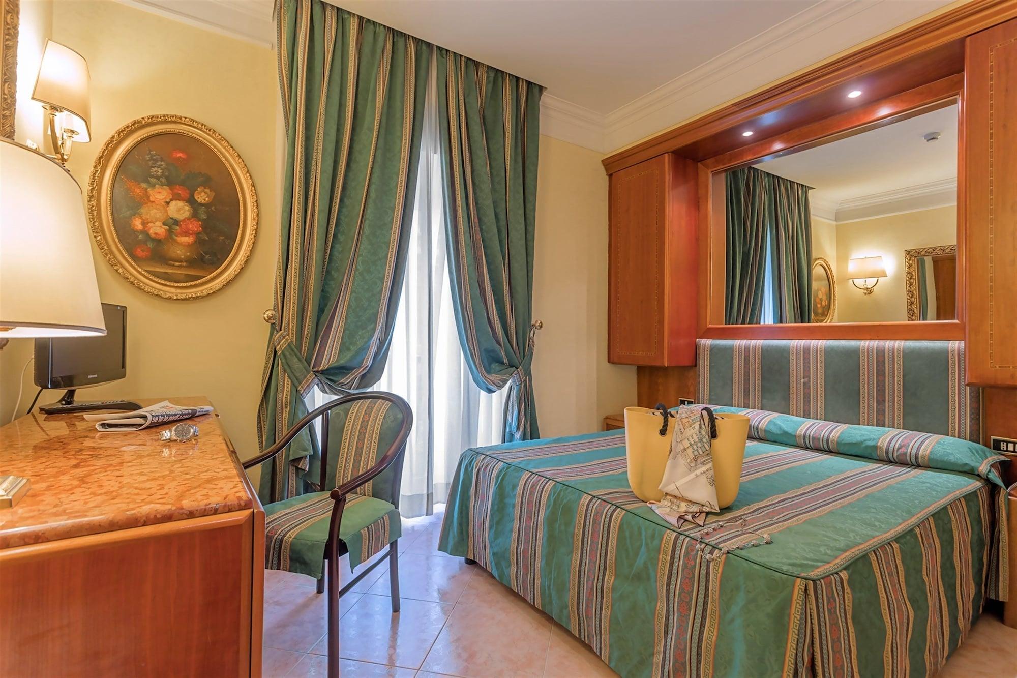 Raeli Hotel Luce Roma Esterno foto