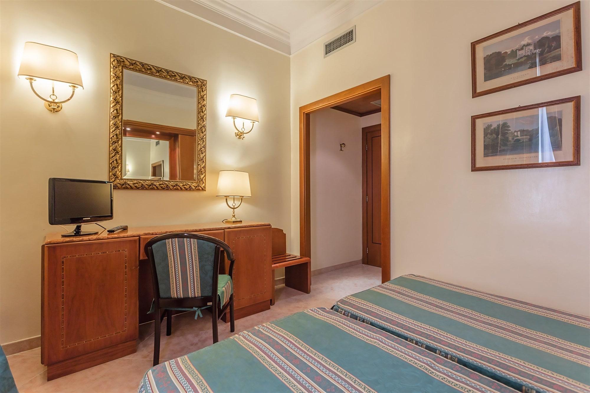 Raeli Hotel Luce Roma Esterno foto