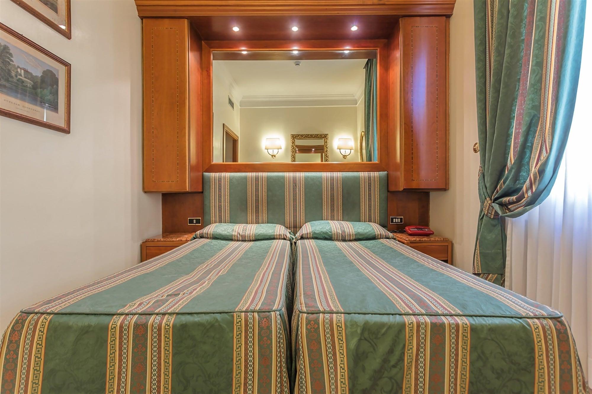 Raeli Hotel Luce Roma Esterno foto