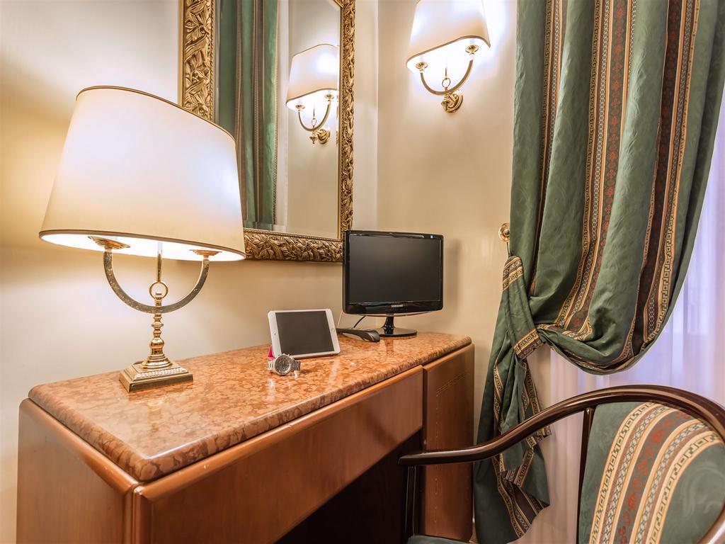 Raeli Hotel Luce Roma Esterno foto