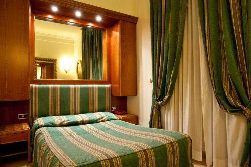 Raeli Hotel Luce Roma Esterno foto