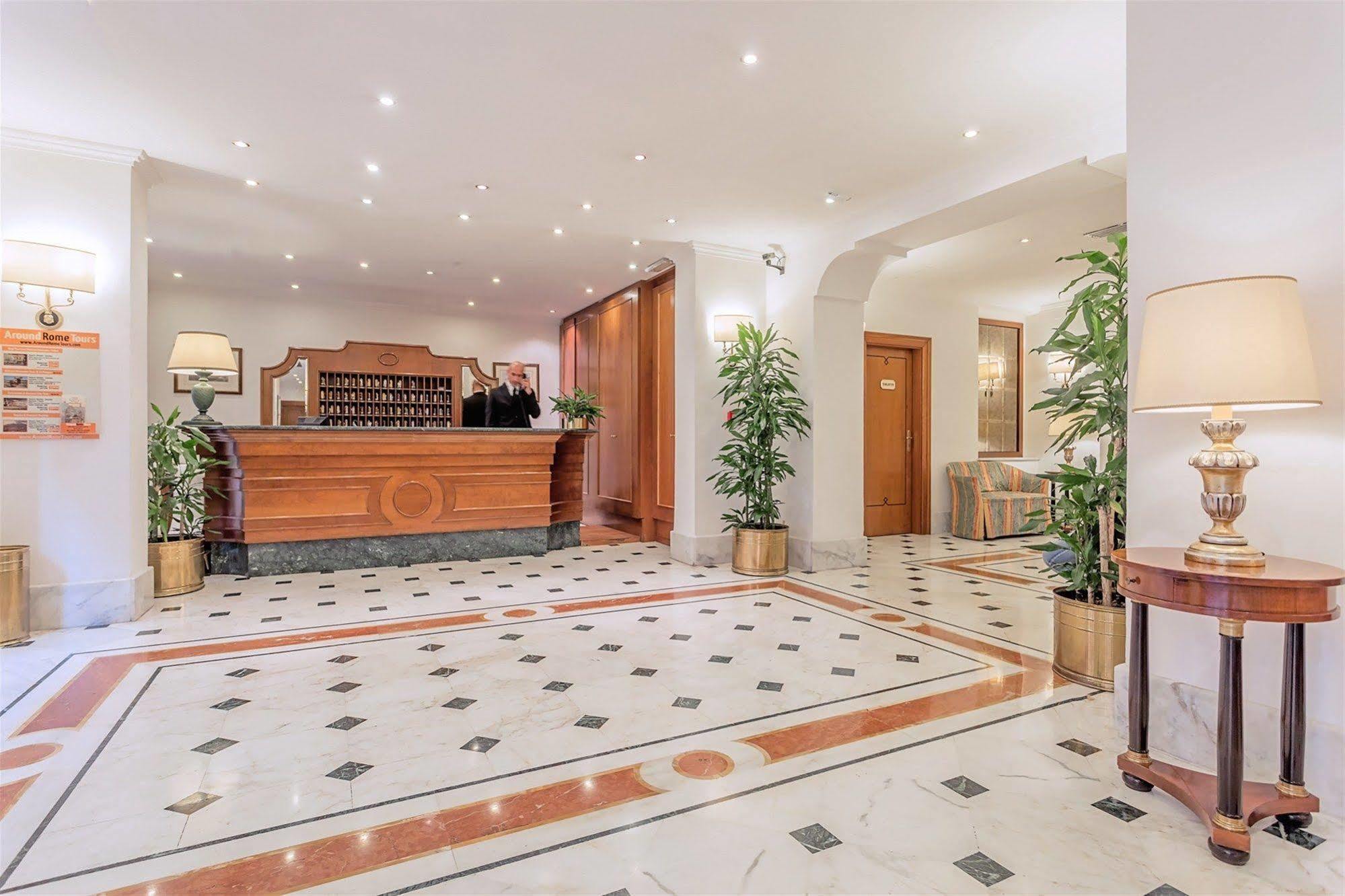 Raeli Hotel Luce Roma Esterno foto