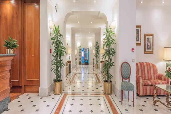 Raeli Hotel Luce Roma Esterno foto